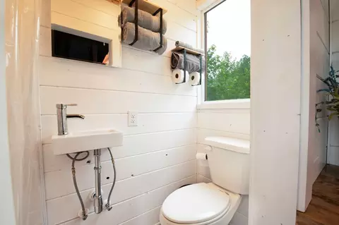 305 Davis Rd, Ware Shoals, SC 29692 photo 6