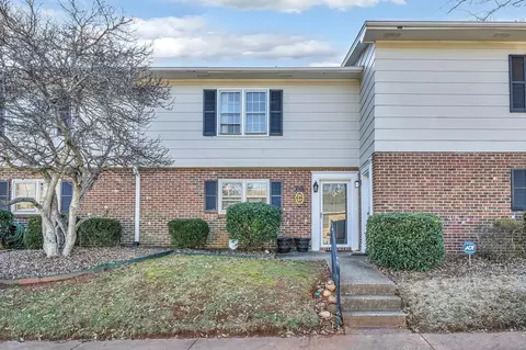 128 Fernridge Dr, Spartanburg, SC 29307