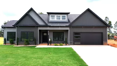 2123 N November Dr, Boiling Springs, SC 29316