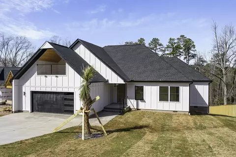 409 Raymond St, Greenville, SC 29611