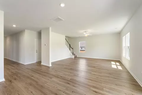 Living - 5014 Burke Meadows Run, Chesnee, SC 29323 photo 2 of 4