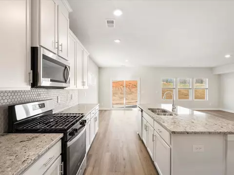 209 Maxwell Dr, Easley, SC 29642 photo 8