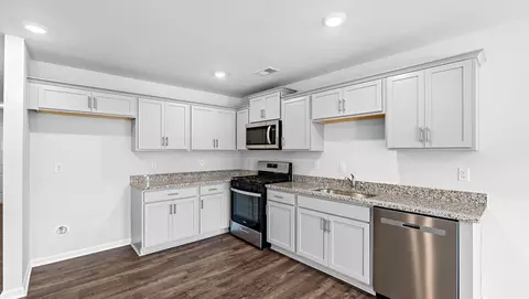 Kitchen - 1344 Duffers Ln, Roebuck, SC 29376 photo 5 of 5