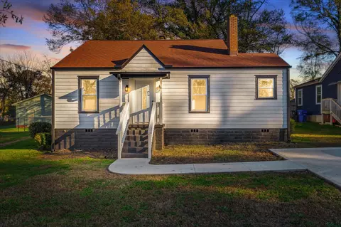 6 Manning St, Greenville, SC 29601