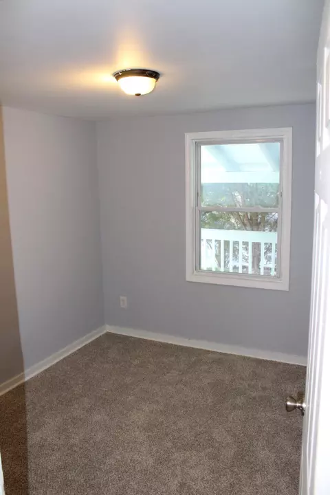 75 Peake St, Tryon, NC 28782 photo 13