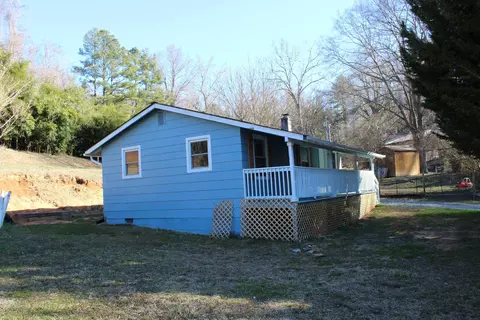 75 Peake St, Tryon, NC 28782 photo 4