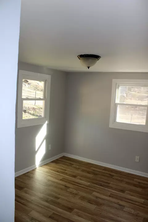 75 Peake St, Tryon, NC 28782 photo 17
