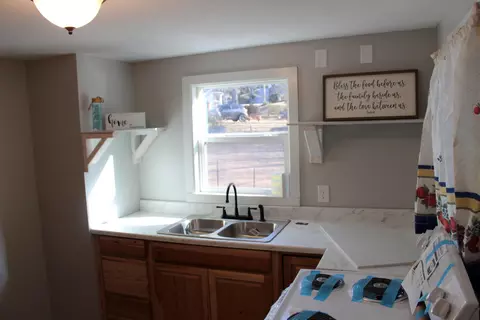 75 Peake St, Tryon, NC 28782 photo 20