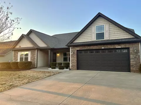 172 Castleton Cir, Boiling Springs, SC 29316