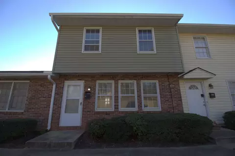 21 Glen Burnie # -8, Greenville, SC 29606