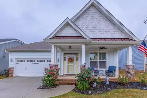 124 Cherry Bark Ln, Taylors, SC 29687
