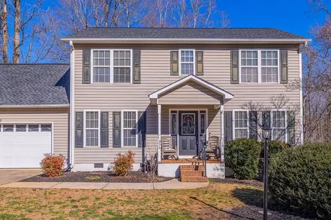 334 Sandra Ln, Woodruff, SC 29388