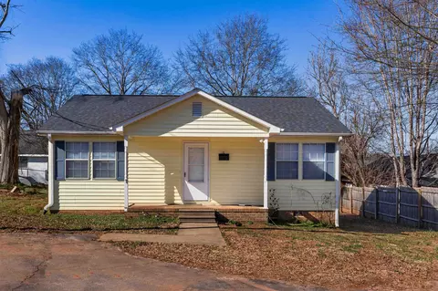 1 Littlejohn St # C, Inman, SC 29349