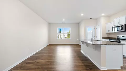 750 Embark Cir, Greer, SC 29651 photo 8