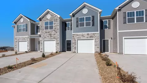 754 Embark Cir, Greer, SC 29651 photo 2