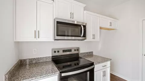 Kitchen - 759 Embark Cir, Greer, SC 29651 photo 4 of 4
