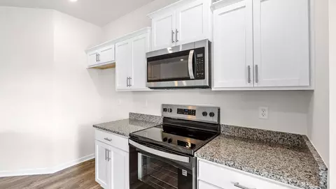 Kitchen - 757 Embark Cir, Greer, SC 29651 photo 3 of 3