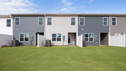 Exterior - 755 Embark Cir, Greer, SC 29651 photo 5 of 10