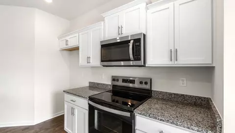 Kitchen - 755 Embark Cir, Greer, SC 29651 photo 3 of 4