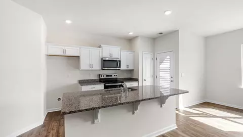Kitchen - 755 Embark Cir, Greer, SC 29651 photo 2 of 4