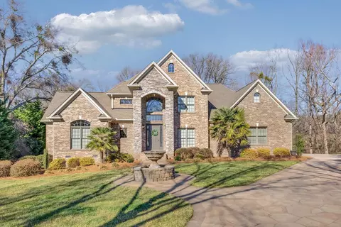 109 Chilko Ct, Chesnee, SC 29323