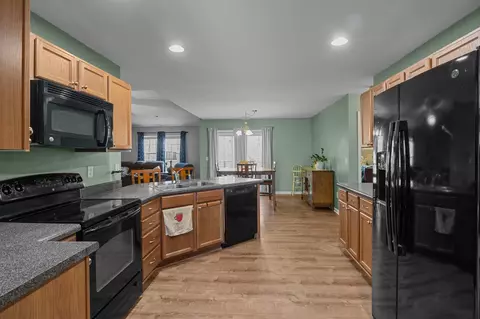 Kitchen - 724 White Cloud Dr, Lyman, SC 29365 photo 3 of 5