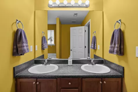 Bath - 724 White Cloud Dr, Lyman, SC 29365 photo 2 of 3