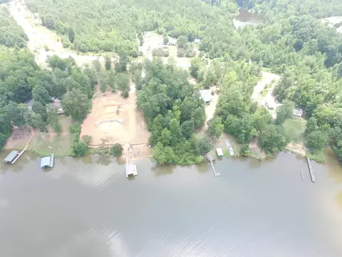 401 Neptune Dr, Waterloo, SC 29384