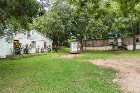 1211 Humphries Rd, Cowpens, SC 29330