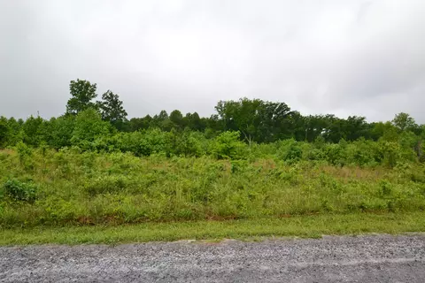 1647 Christopher Rd, Campobello, SC 29322