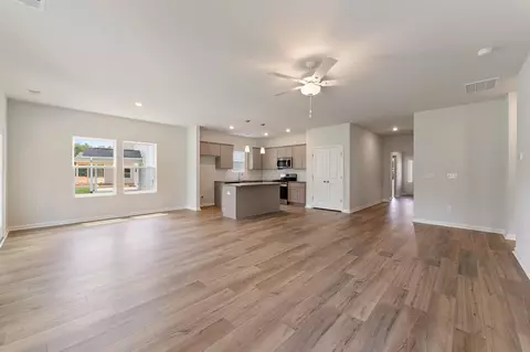 Living - 7045 Fairview Falls Dr, Chesnee, SC 29323 photo 3 of 4