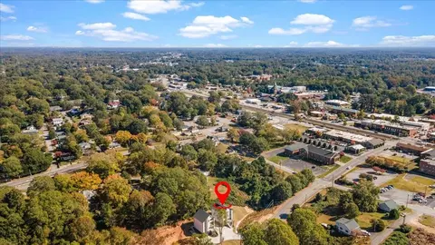 100 Daisy Ln, Easley, SC 29640 photo 32