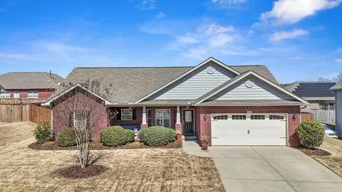525 E Heatherstone Ln, Roebuck, SC 29376