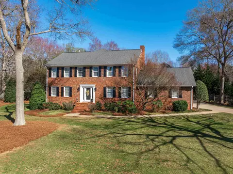 Exterior - 312 E Killarney Lk, Moore, SC 29369 photo 2 of 7