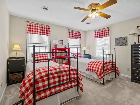 Bedroom - 312 E Killarney Lk, Moore, SC 29369 photo 7 of 10