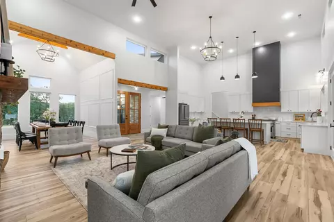 Living - 178 Cook Rd, Chesnee, SC 29323 photo 3 of 6