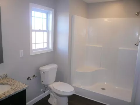 Bath - 641 Battleground Rd, Chesnee, SC 29323 photo 1 of 3