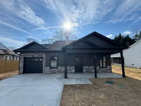 28 Price St, Inman, SC 29349