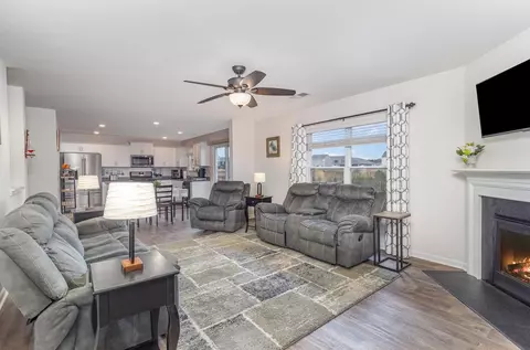 Living - 3812 Sapling Ln, Moore, SC 29369 photo 1 of 3