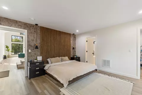 Bedroom - 410 Loop Rd, Campobello, SC 29322 photo 1 of 5