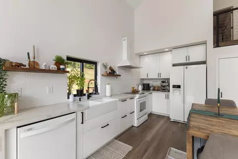 Kitchen - 410 Loop Rd, Campobello, SC 29322 photo 1 of 4