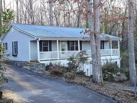 215 Zimmerman Dr, Inman, SC 29349