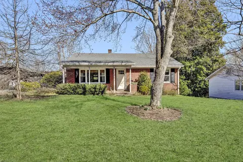 113 S Poplar Ave, Landrum, SC 29356