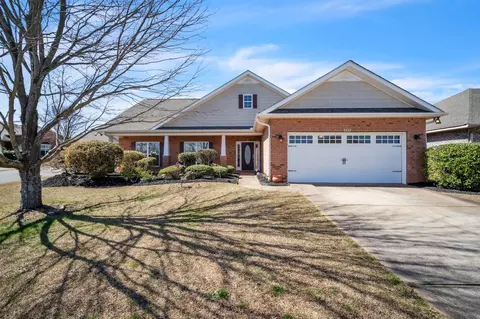215 Stonecrest Dr, Roebuck, SC 29376