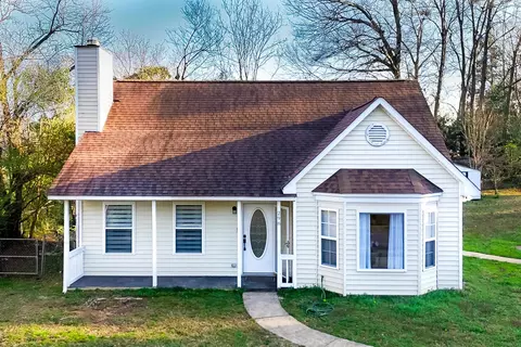 298 Pine Lake Ct, Spartanburg, SC 29301