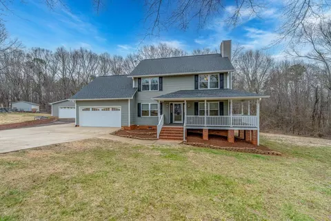 213 Boydton Rd, Boiling Springs, SC 29316