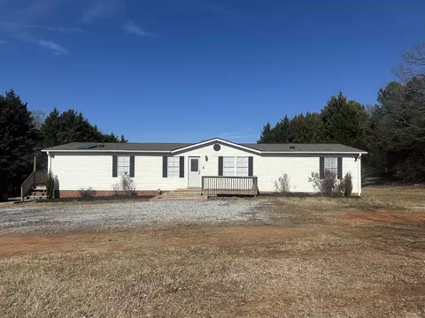 112 Guy Cothran Rd, Inman, SC 29349