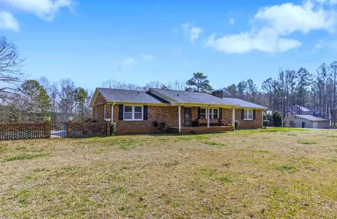2121 Whitestone Rd, Spartanburg, SC 29302