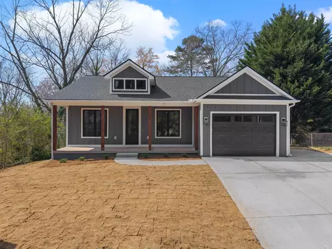 202 S Church Ave, Landrum, SC 29356