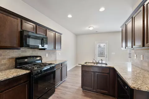 2010 Pomerol Dr, Moore, SC 29369 photo 5